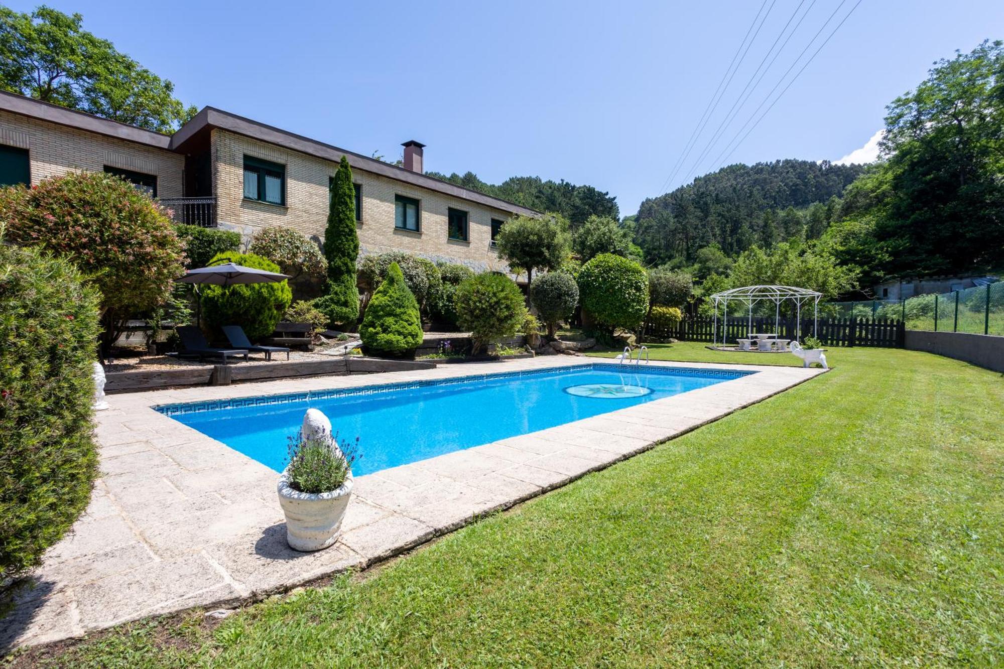Sarren Villa Pool Bermeo Exterior photo