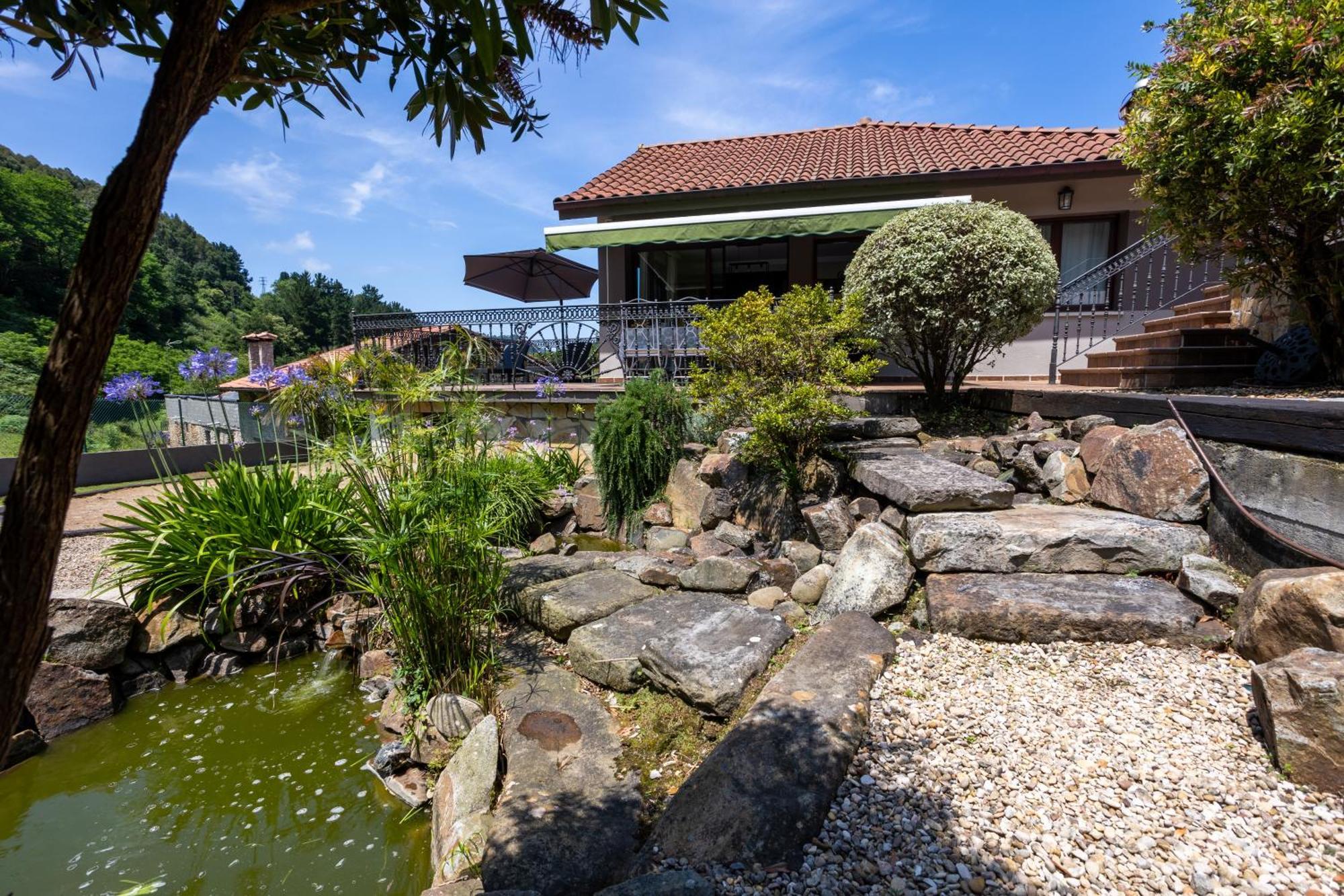 Sarren Villa Pool Bermeo Exterior photo