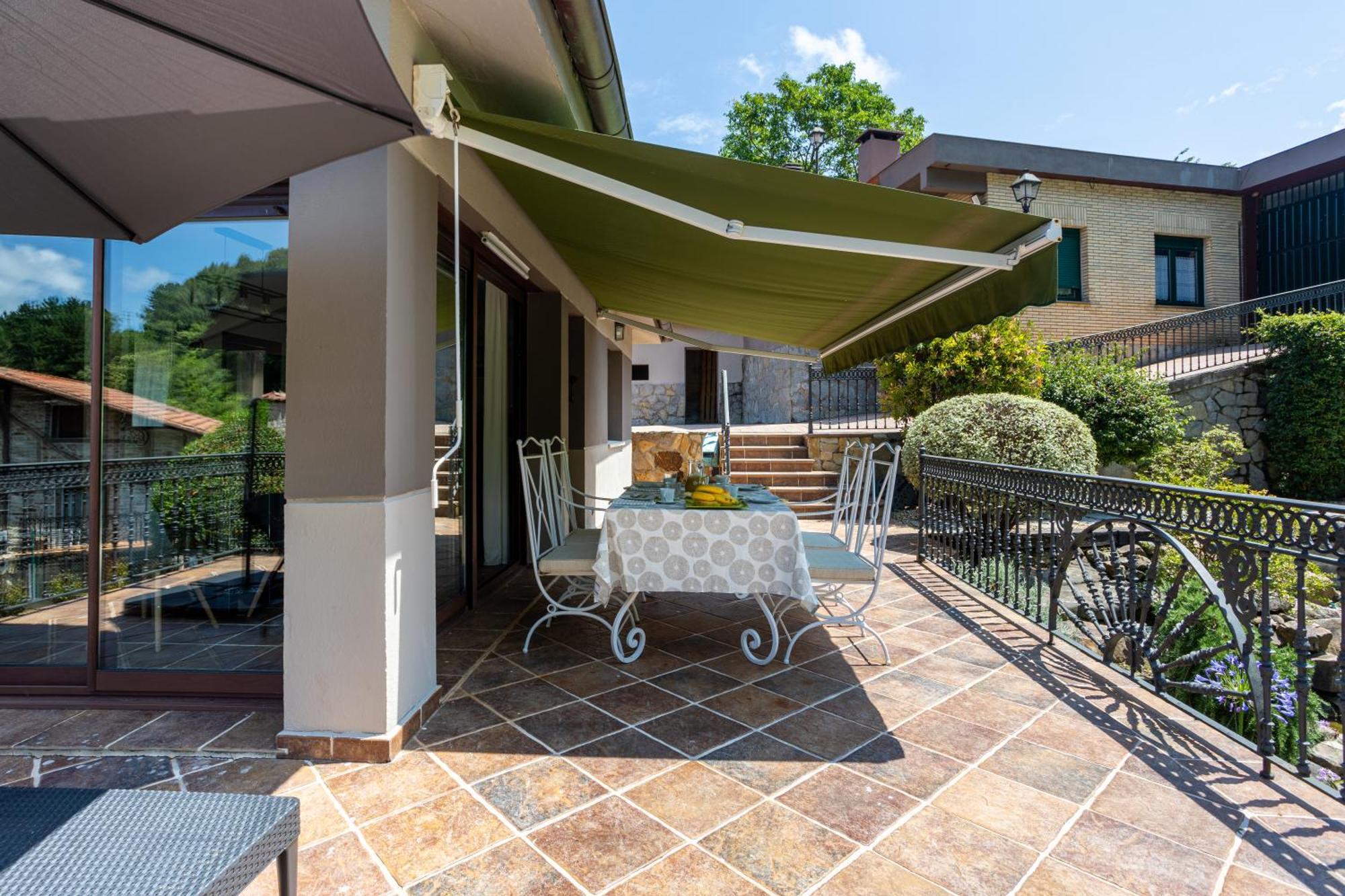 Sarren Villa Pool Bermeo Exterior photo