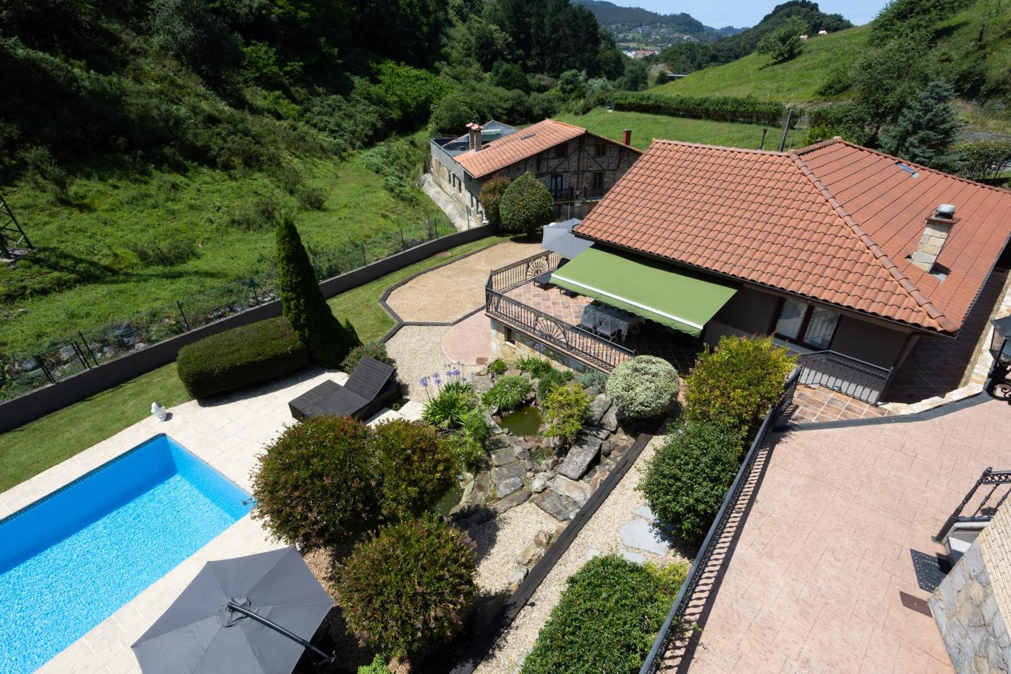 Sarren Villa Pool Bermeo Exterior photo