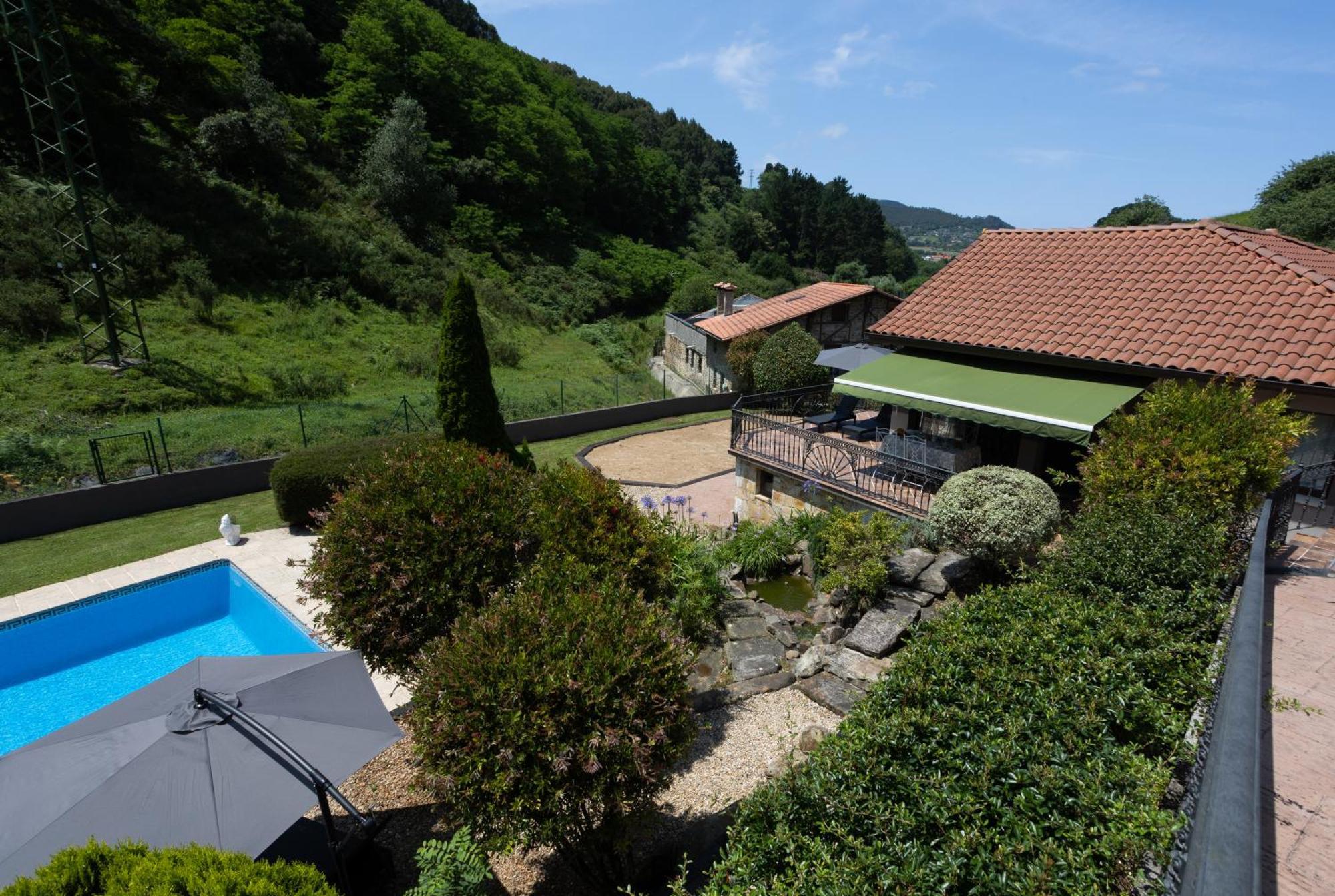 Sarren Villa Pool Bermeo Exterior photo