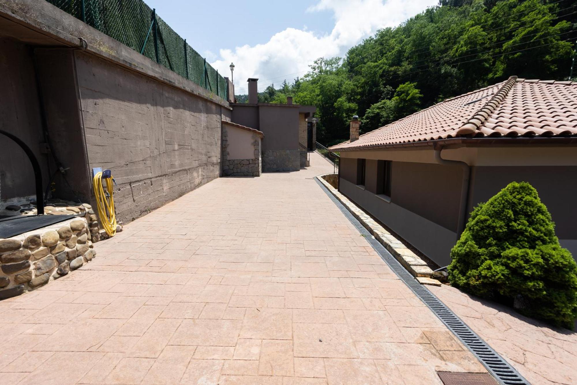 Sarren Villa Pool Bermeo Exterior photo